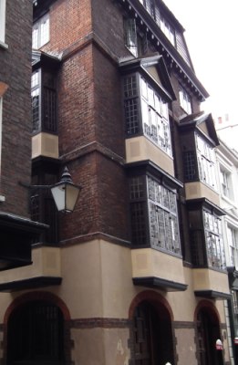  41 Cloth Fair - A casa máis antiga da cidade de Londres.